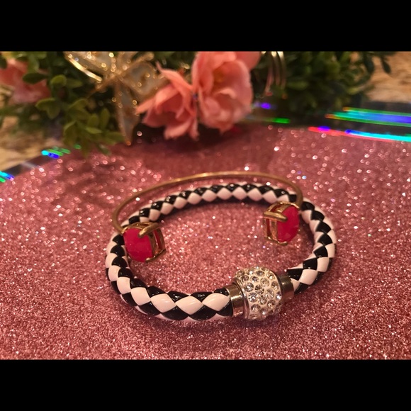 Francesca’s Bracelet and Boutique Magnet Bracelet - Picture 7 of 8